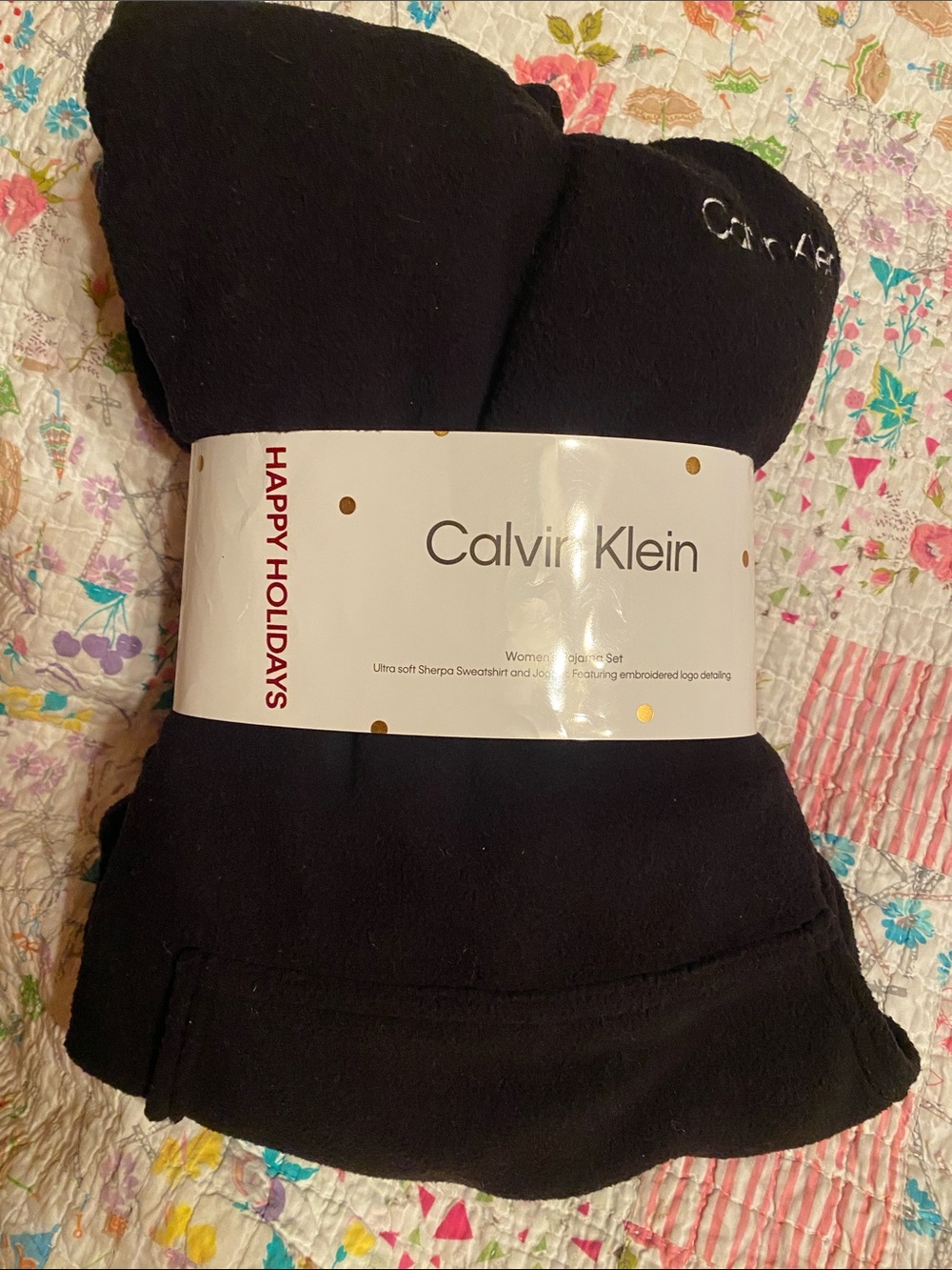 Calvin Klein women’s Sherpa Black pajama set w/ Embroidered Logo size large NWT.